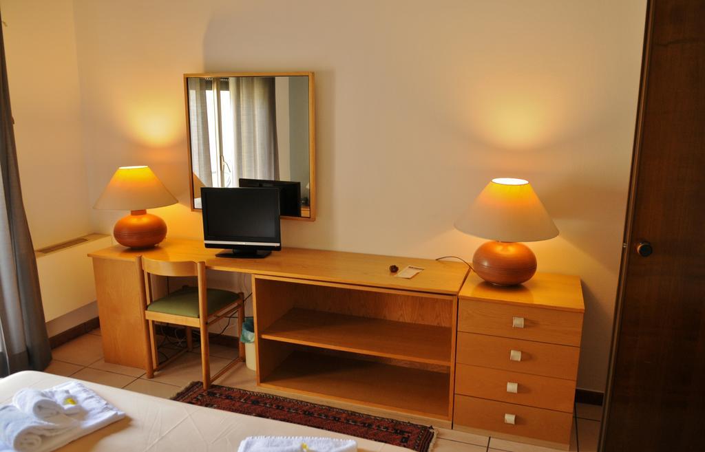 Hotel Rasula Alta Gravina di Catania Zewnętrze zdjęcie
