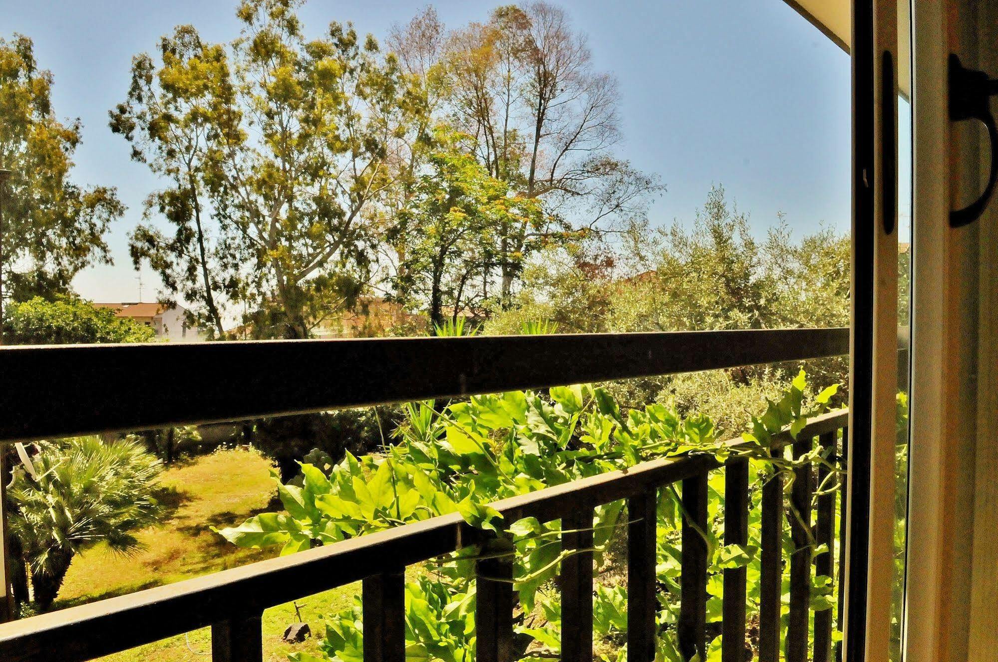 Hotel Rasula Alta Gravina di Catania Zewnętrze zdjęcie